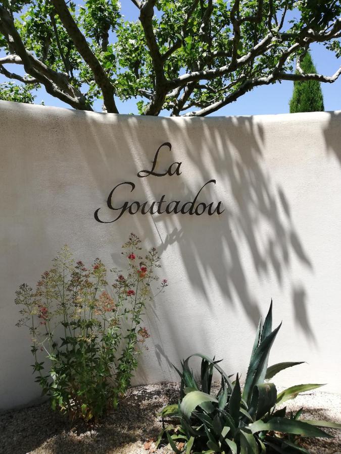 La Goutadou Bed & Breakfast Cabannes Exterior photo